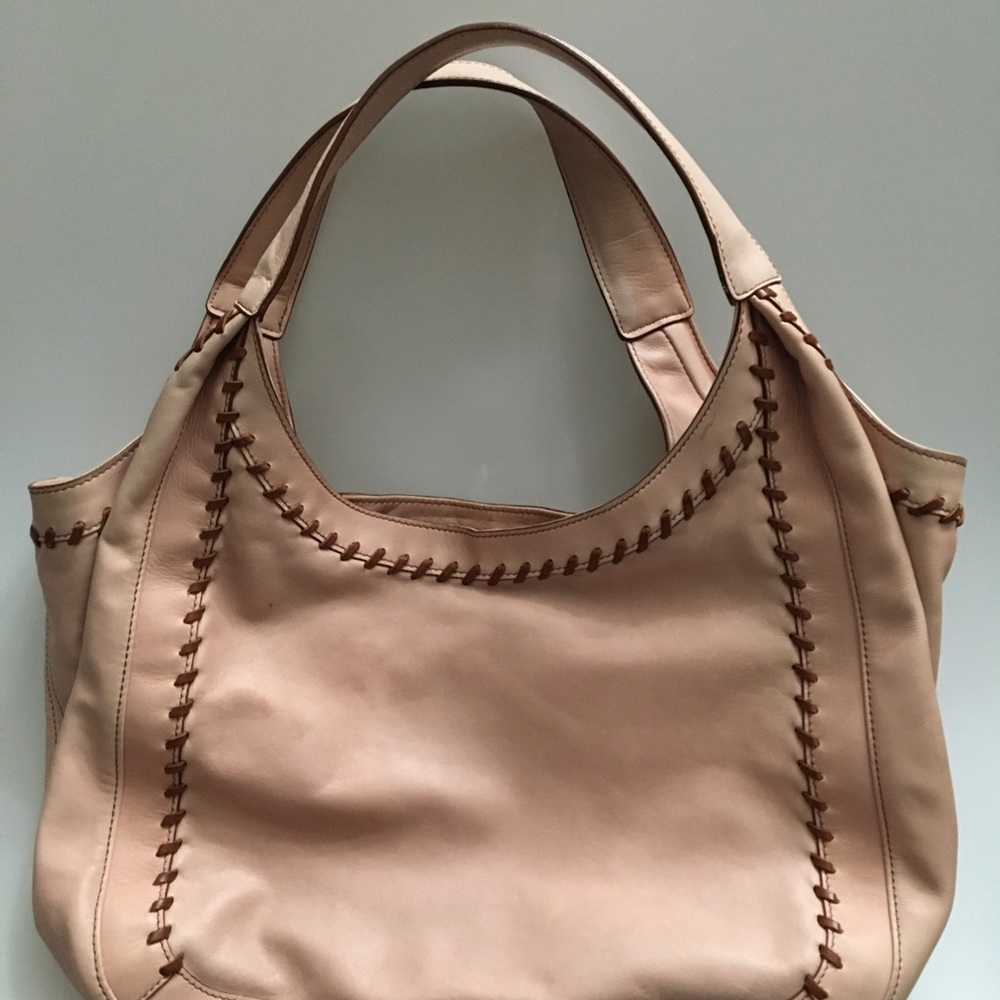 Woman’s Johnston Murphy Leather Purse